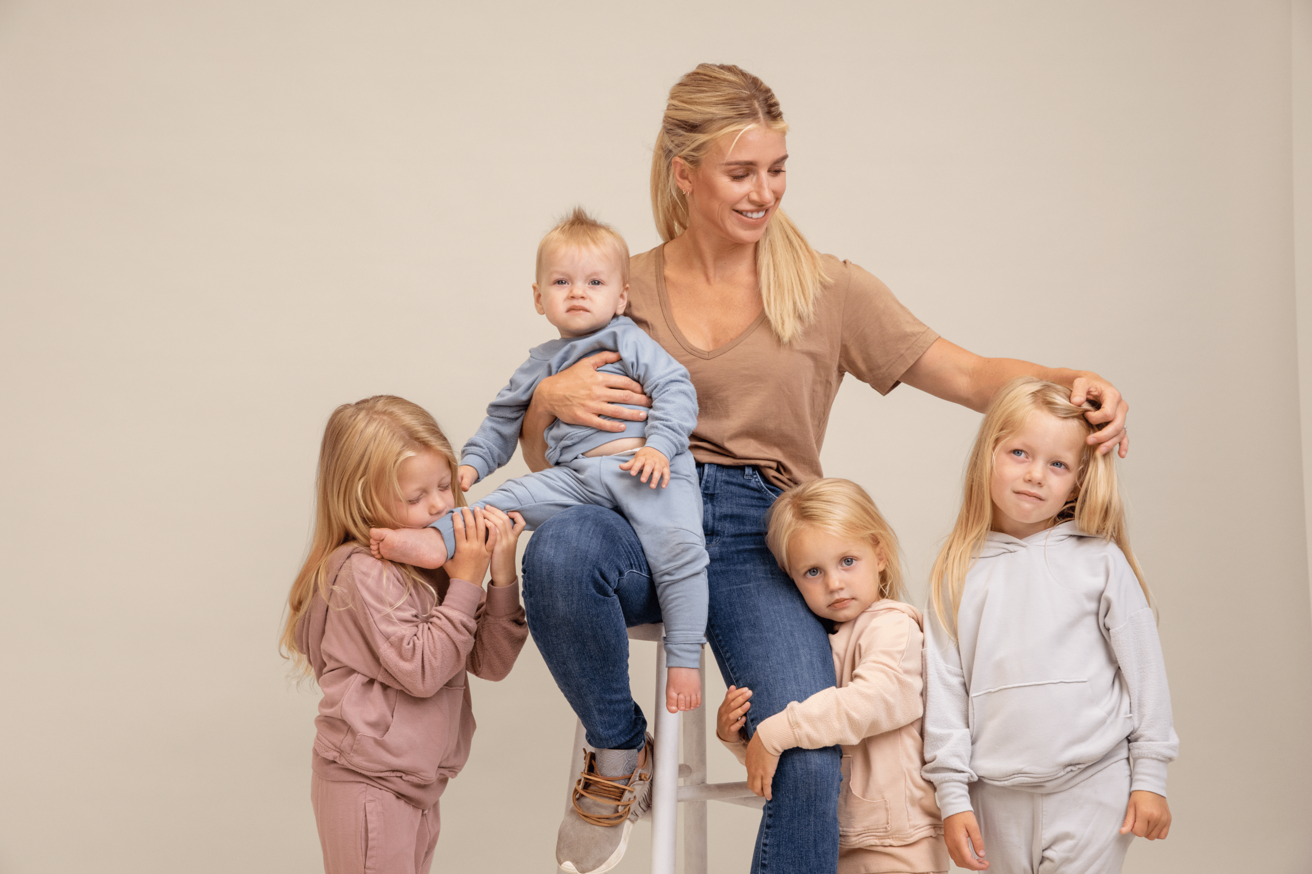 Kelly Stafford's 'Family First' Meant Turning to Formula Feeding