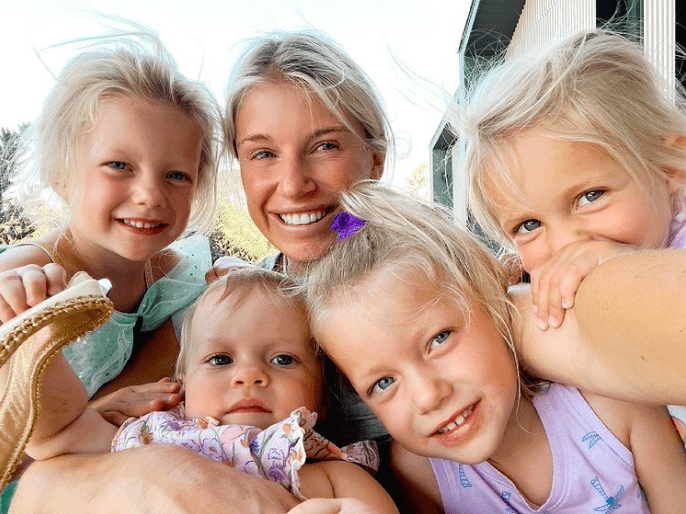 Kelly Stafford and children